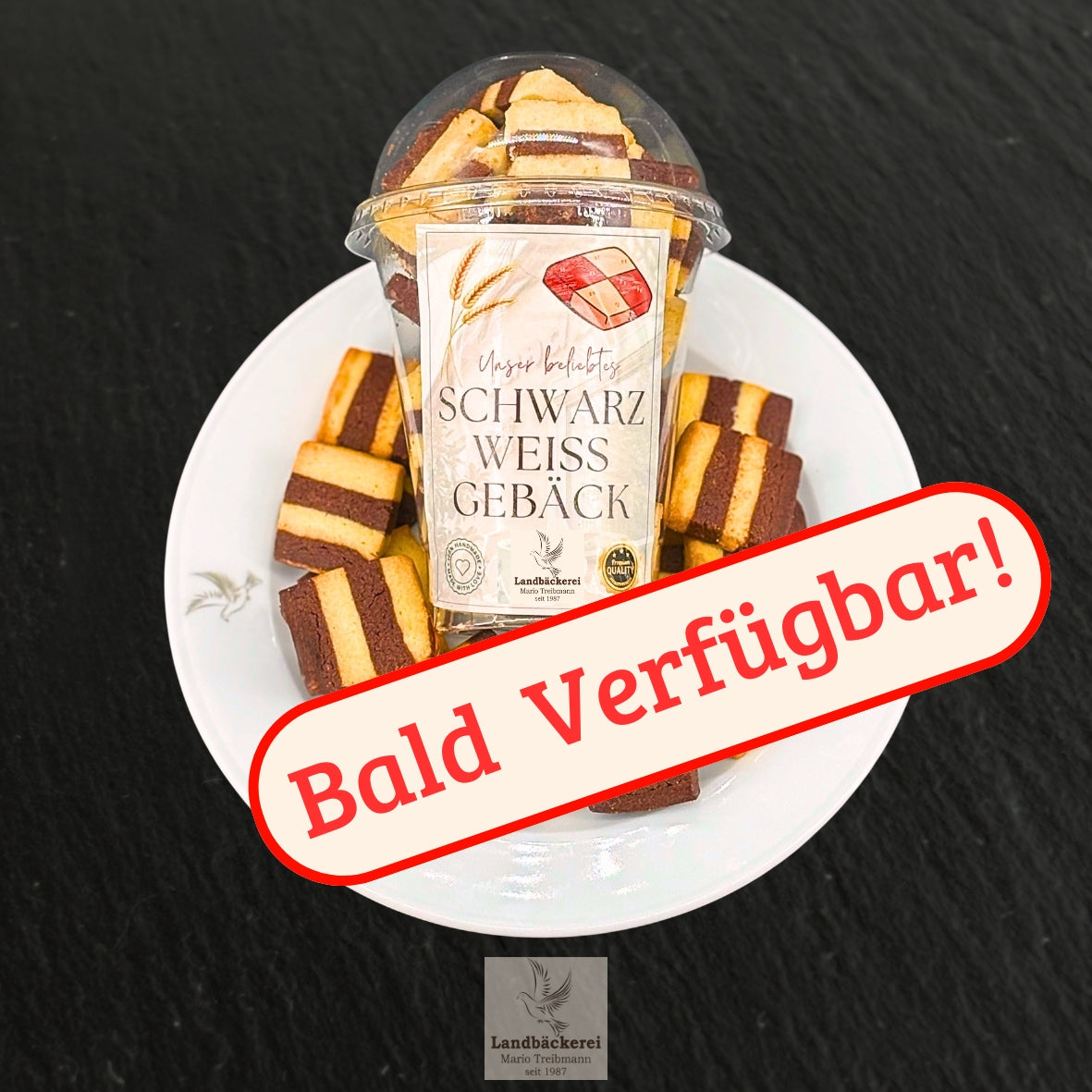 Schwarz-Weißgebäck Becher
